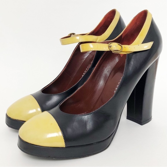 Marc By Marc Jacobs Shoes - Vintage Marc by Marc Jacobs Mary Jane Heels 39 Black Cream Yellow Leather